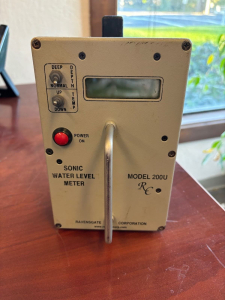 sonic well measurement device